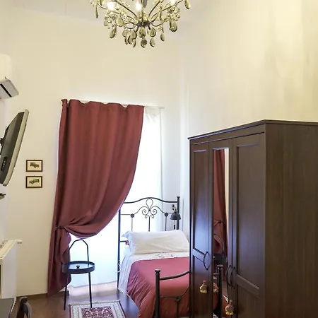 La Casa Del Fabbro Bed & Breakfast Troina